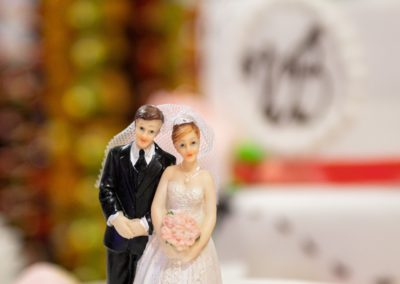 Mariés sur pièce montée, figurine -weeding cake personalise - Excellence culinaire - Bruno FRITZ - Cécile BOUCHER